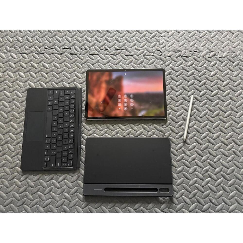 Grade A! Samsung Galaxy Tab S7 11in (Wi-Fi) Mystic Silver 128GB + Keyboard